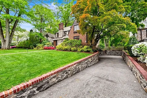 56 Woodlawn Avenue New Rochelle NY 10804