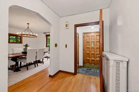 56 Woodlawn Avenue New Rochelle NY 10804