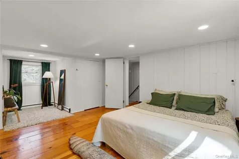 12 Anita Court Kingston NY 12401