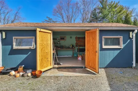 12 Anita Court Kingston NY 12401