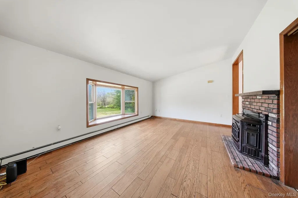 505 County Route 12 New Hampton NY 10958