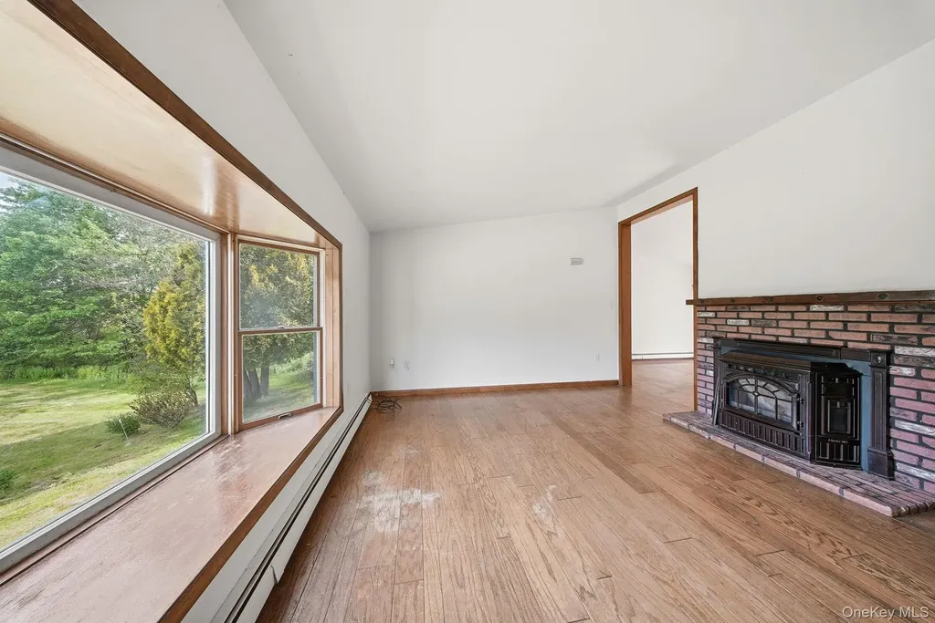 505 County Route 12 New Hampton NY 10958