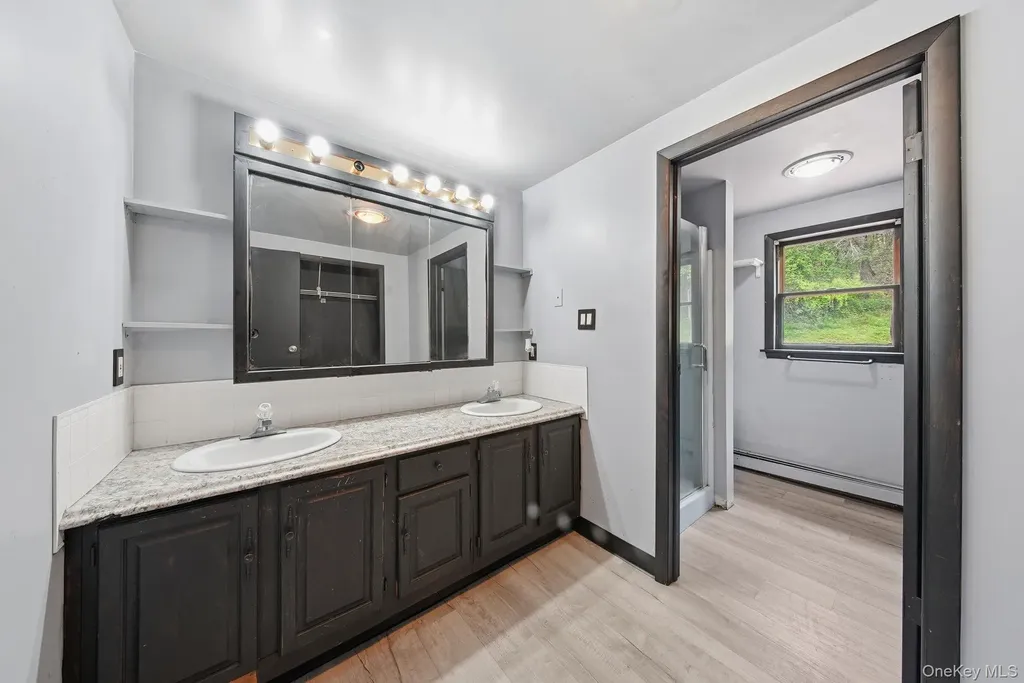 505 County Route 12 New Hampton NY 10958