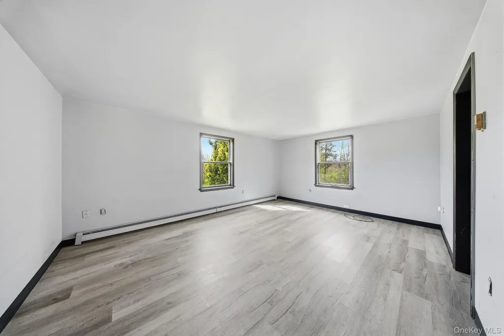 505 County Route 12 New Hampton NY 10958
