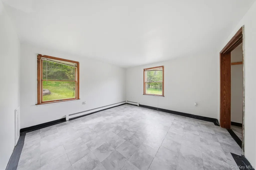 505 County Route 12 New Hampton NY 10958