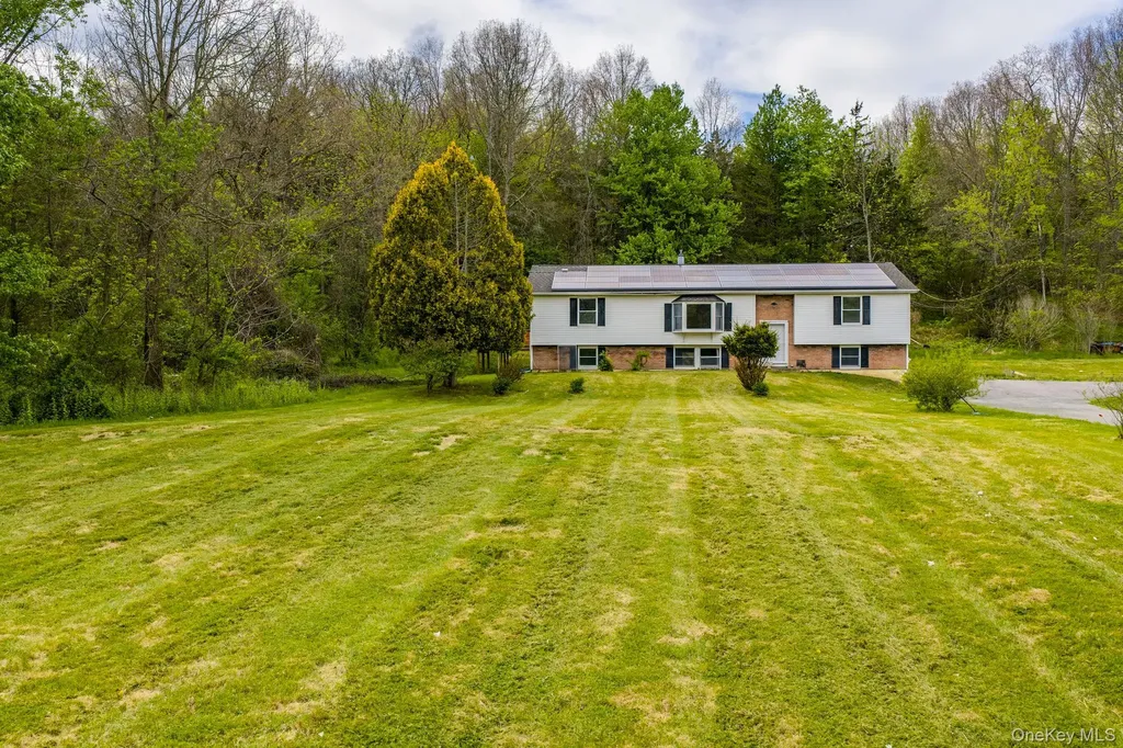 505 County Route 12 New Hampton NY 10958
