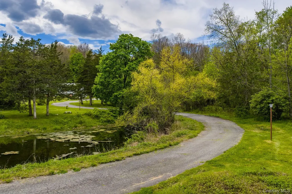 505 County Route 12 New Hampton NY 10958