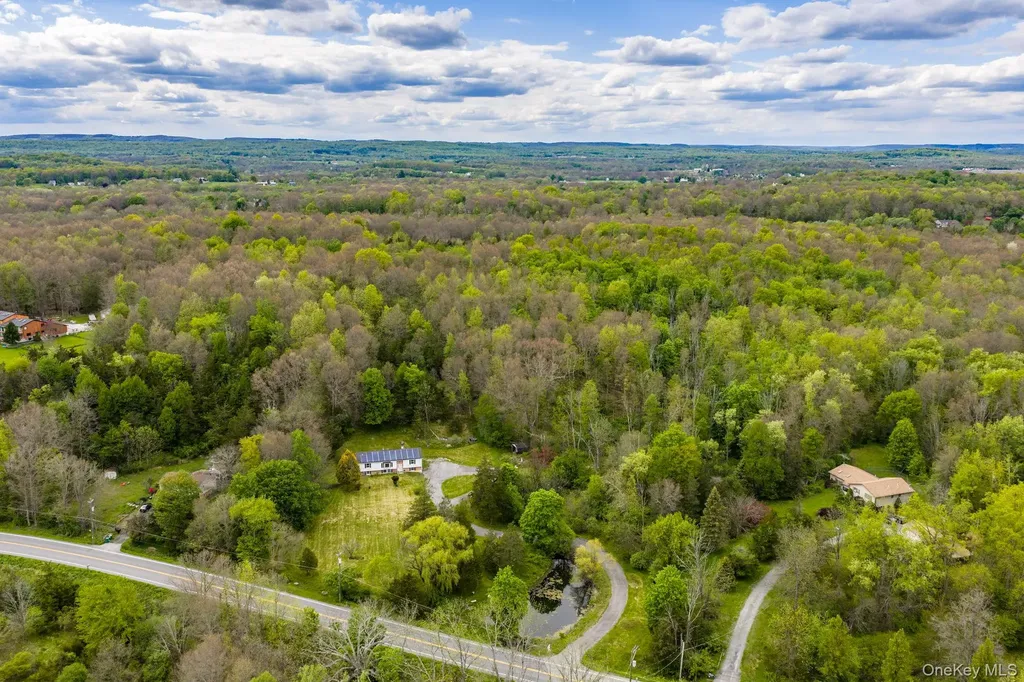 505 County Route 12 New Hampton NY 10958