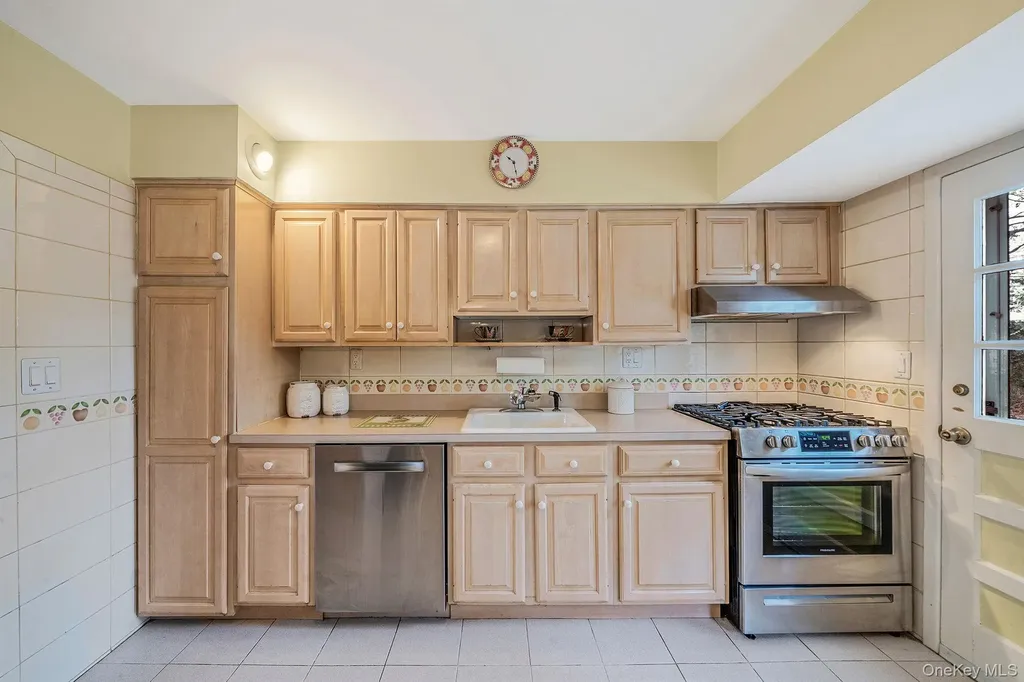102 Irene Lane Commack NY 11725