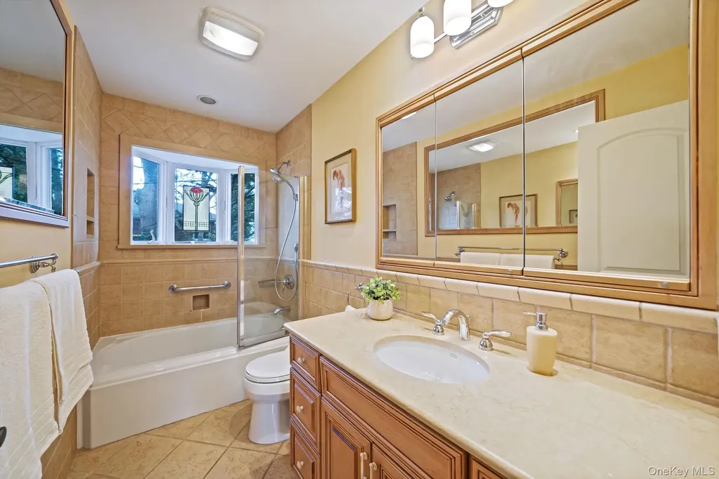102 Irene Lane Commack NY 11725