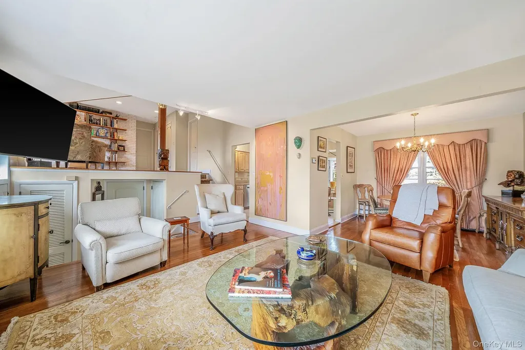 102 Irene Lane Commack NY 11725