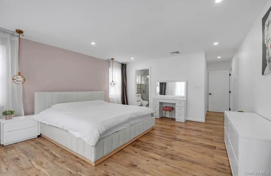69 Candy Lane Syosset NY 11791