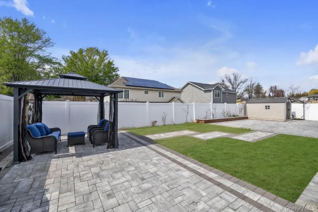 69 Candy Lane Syosset NY 11791
