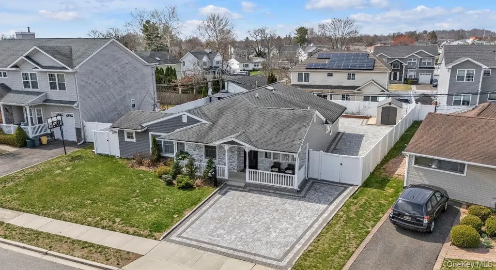 69 Candy Lane Syosset NY 11791
