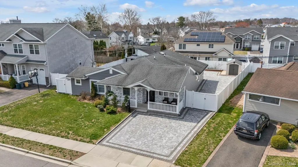 69 Candy Lane Syosset NY 11791