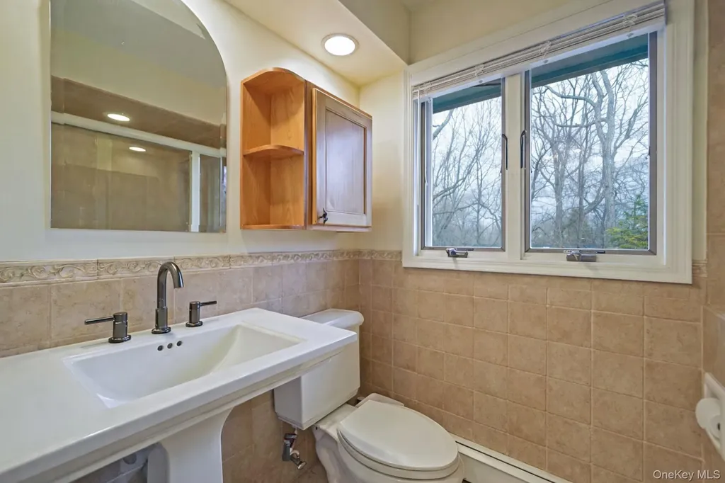 14 Cordwood Path Shoreham NY 11786