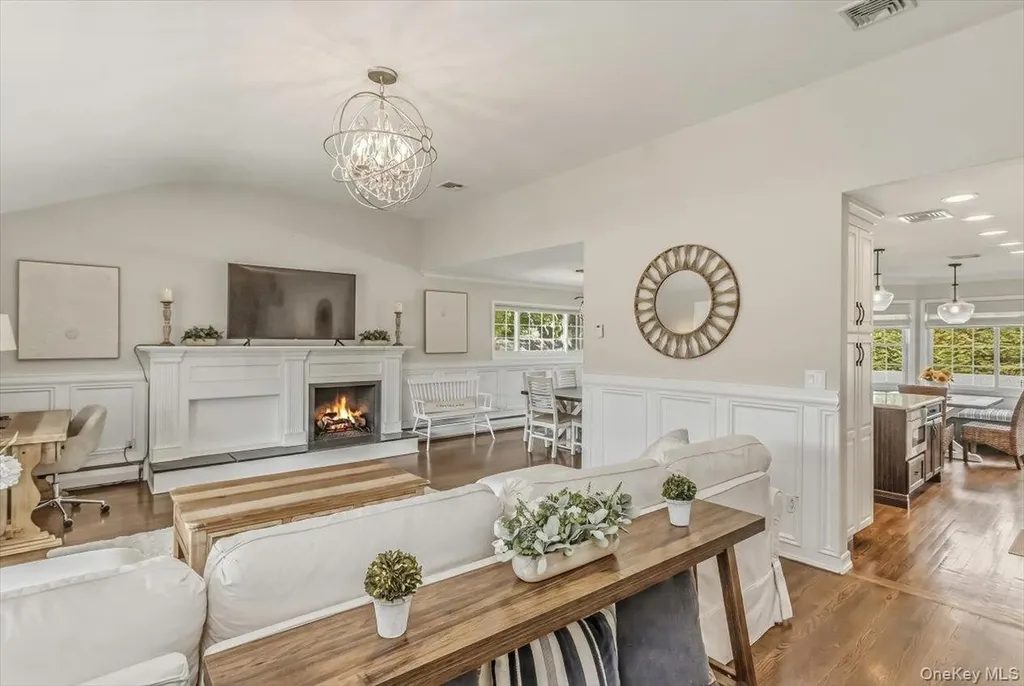 113 Harborview Drive Massapequa NY 11758