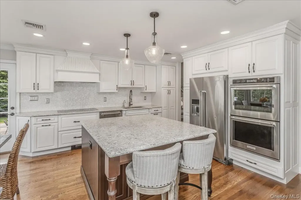 113 Harborview Drive Massapequa NY 11758