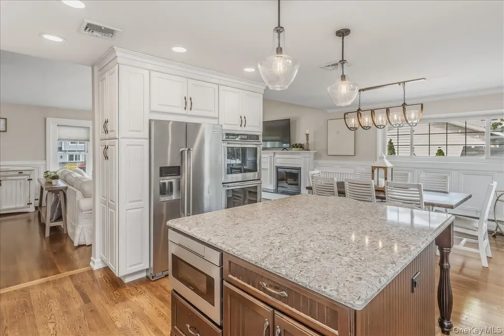 113 Harborview Drive Massapequa NY 11758