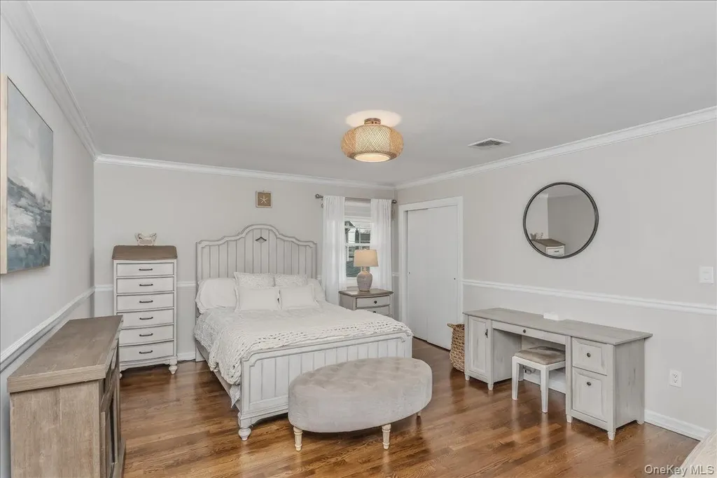 113 Harborview Drive Massapequa NY 11758