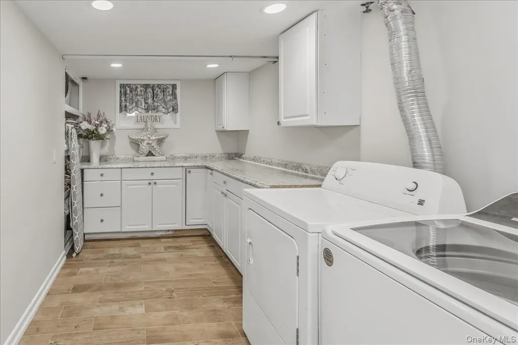 113 Harborview Drive Massapequa NY 11758