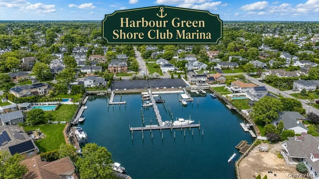 113 Harborview Drive Massapequa NY 11758