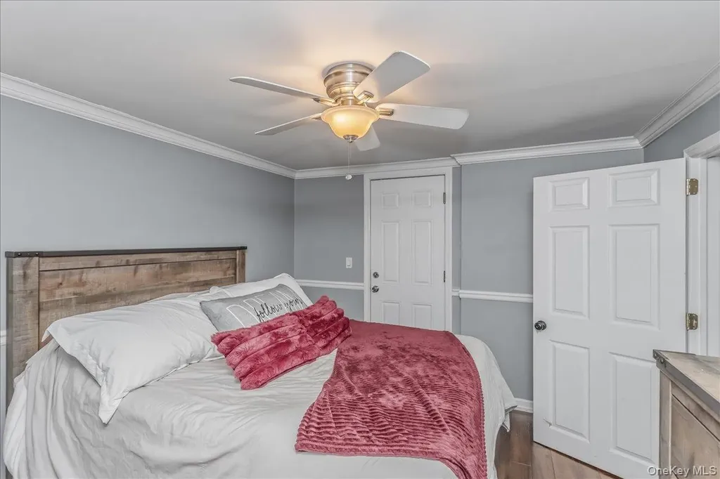 113 Harborview Drive Massapequa NY 11758