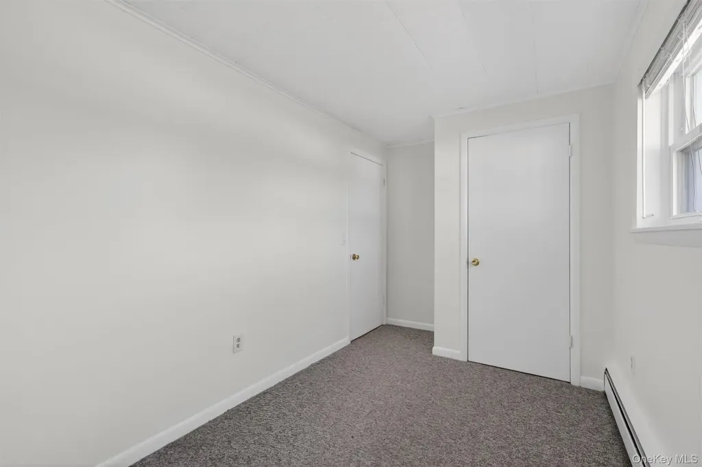 8 Puritan Lane Blooming Grove NY 10992
