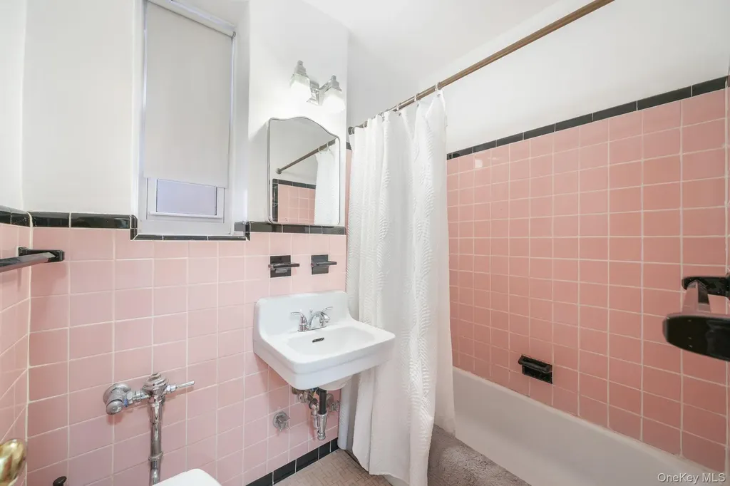2 Louisiana Avenue Bronxville NY 10708