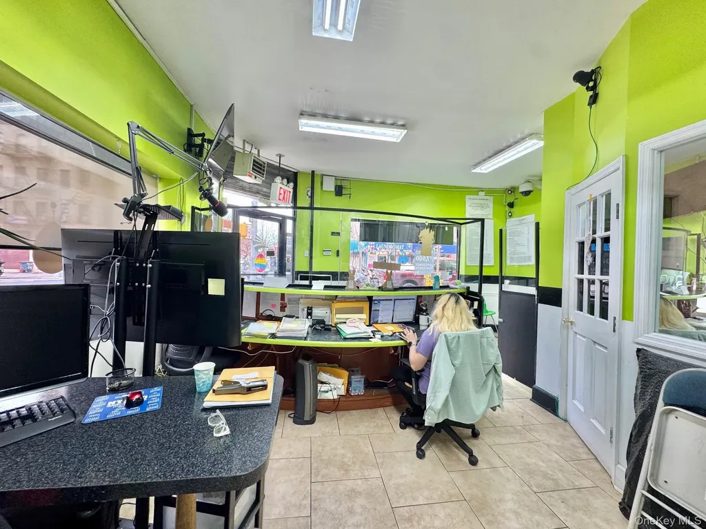 5125 6th Avenue Brooklyn NY 11220