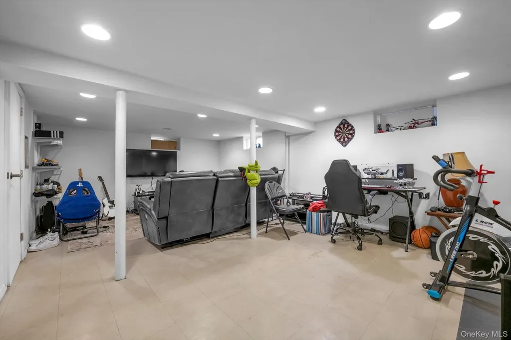 215-18 48th Avenue Bayside NY 11364
