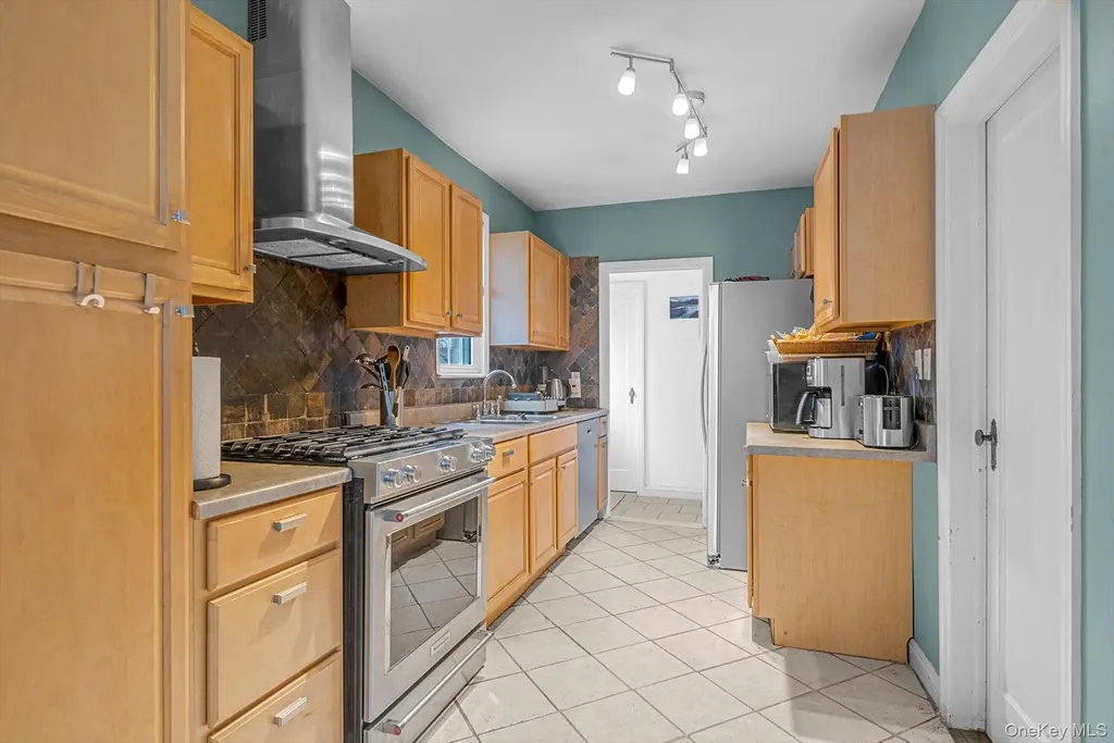 215-18 48th Avenue Bayside NY 11364