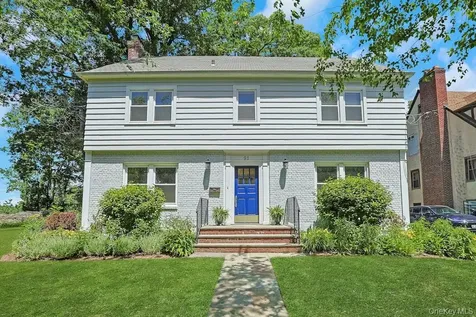91 Vaughn Avenue New Rochelle NY 10801