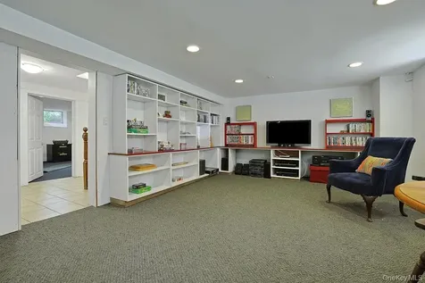 91 Vaughn Avenue New Rochelle NY 10801