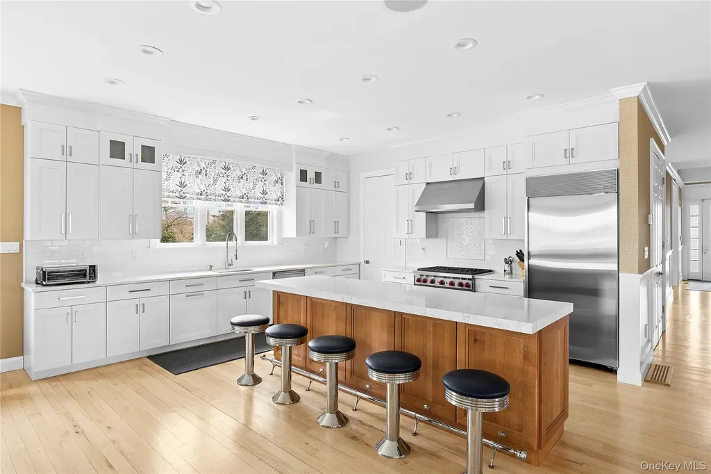 176 Beach Lane Westhampton Beach NY 11978