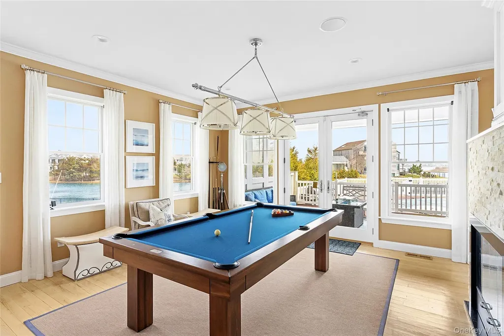 176 Beach Lane Westhampton Beach NY 11978