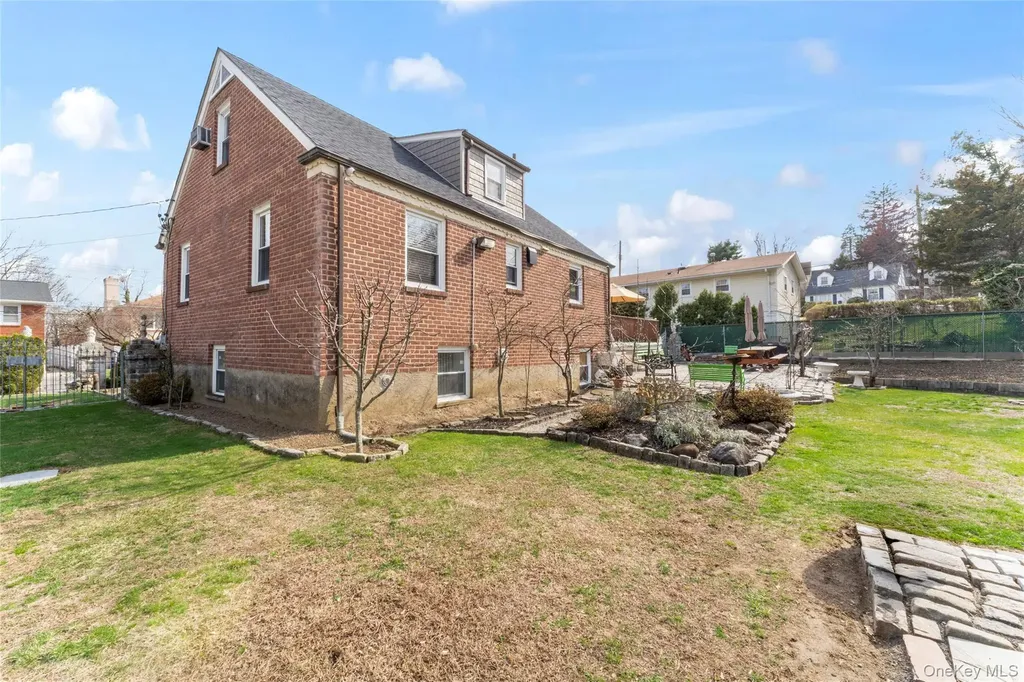 18 Butler Place Yonkers NY 10710