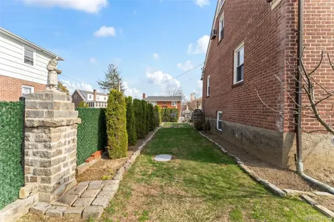 18 Butler Place Yonkers NY 10710