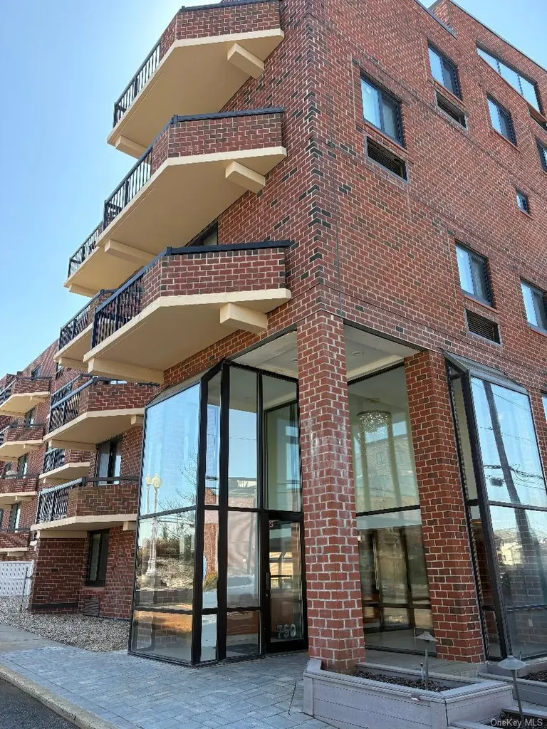 750 West Broadway Long Beach NY 11561