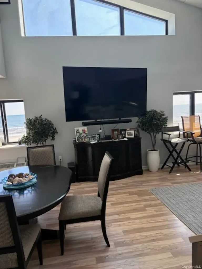 750 West Broadway Long Beach NY 11561