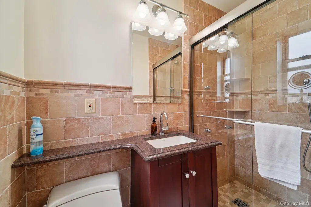 4 Sadore Yonkers NY 10710