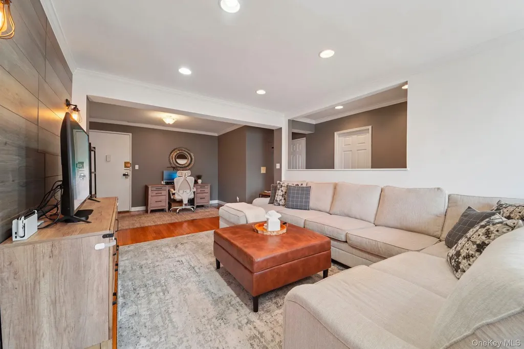 4 Sadore Yonkers NY 10710