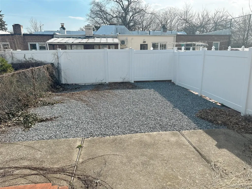 14952 25th Drive Flushing NY 11354