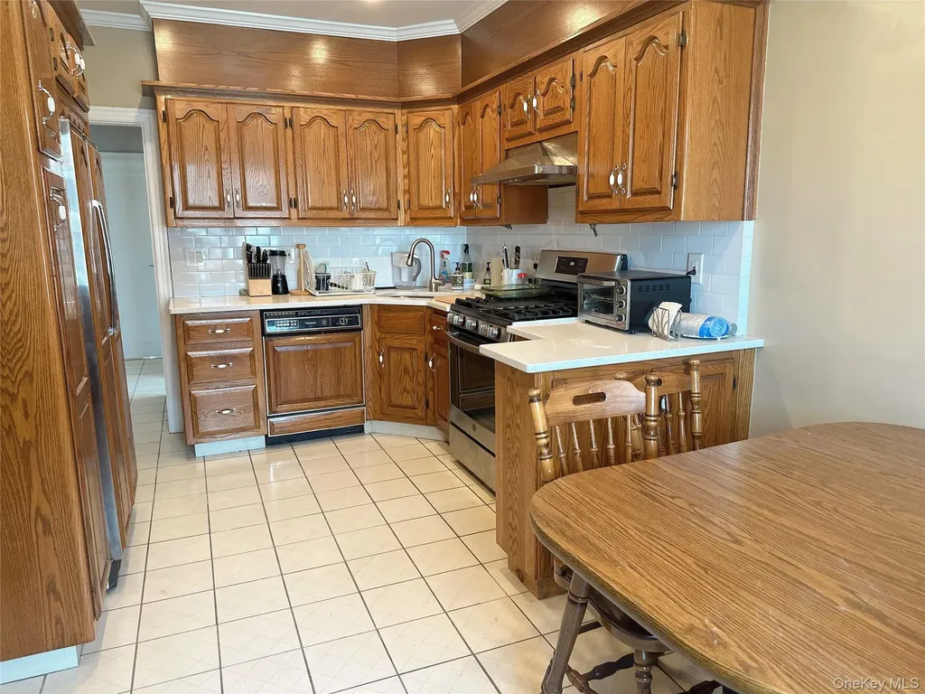 14952 25th Drive Flushing NY 11354