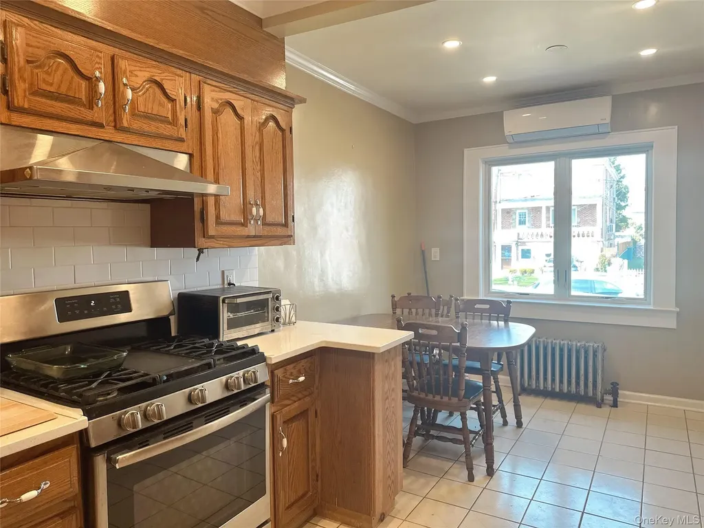 14952 25th Drive Flushing NY 11354
