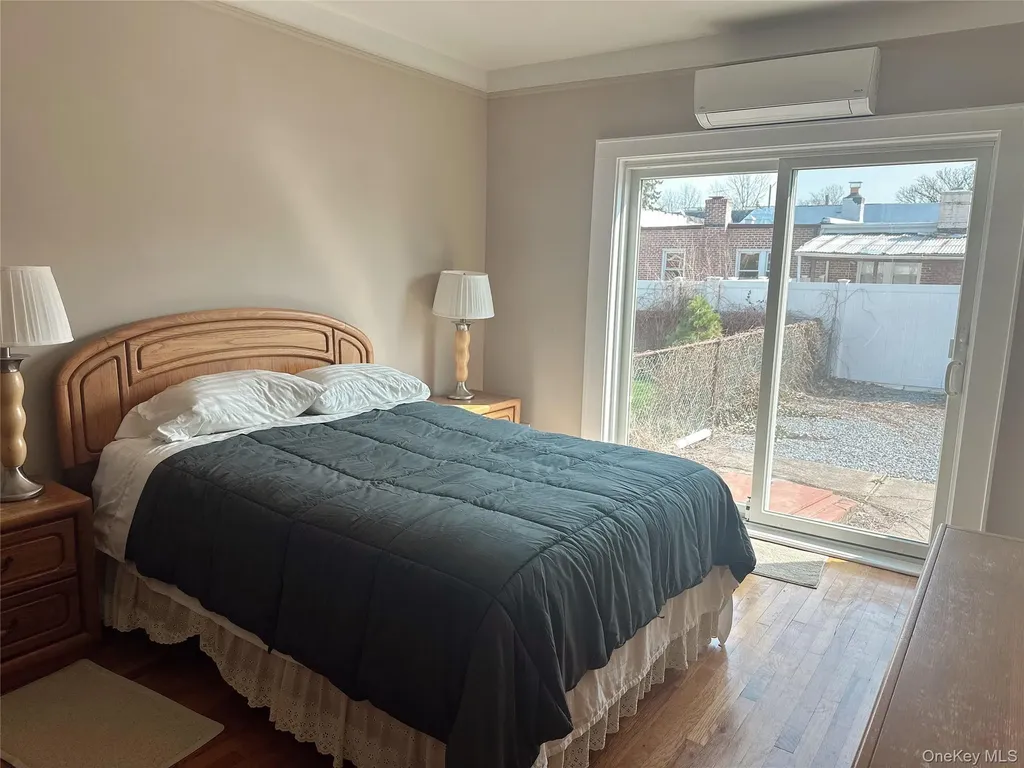 14952 25th Drive Flushing NY 11354