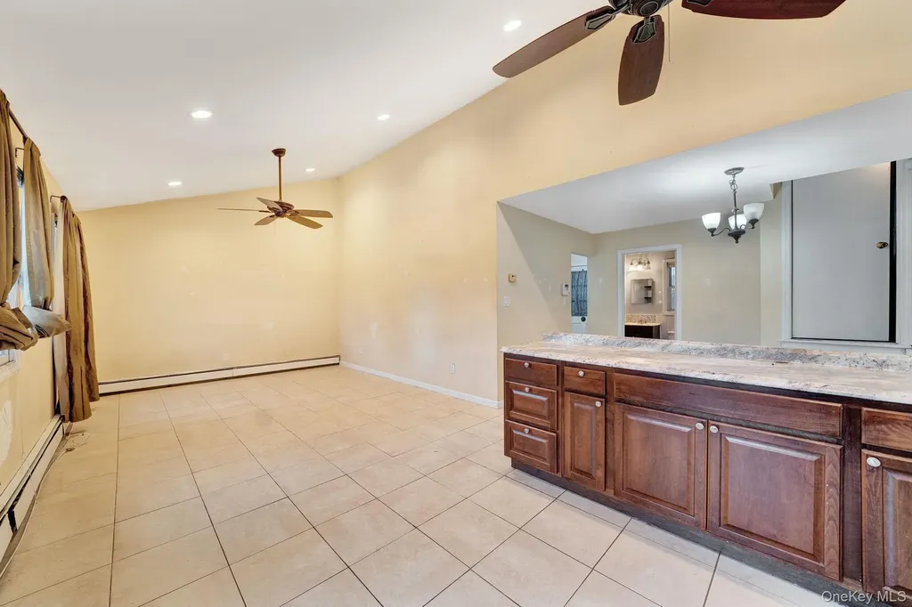 320 S Bayview Avenue Freeport NY 11520