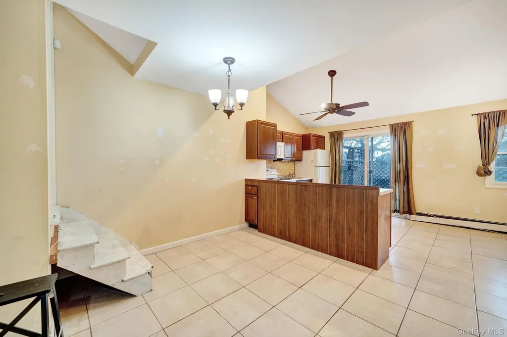320 S Bayview Avenue Freeport NY 11520