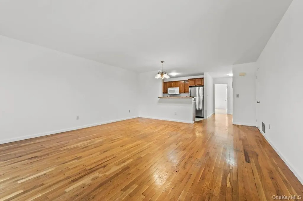 131 Pelhamdale Avenue Mount Vernon NY 10553