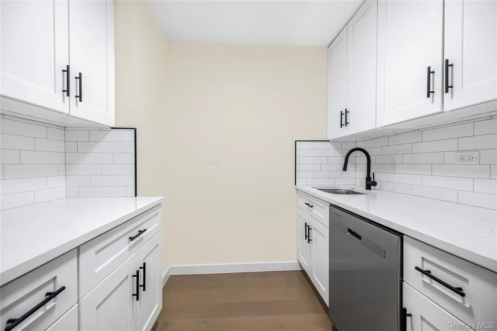 3671 Hudson Manor Terrace Bronx NY 10463